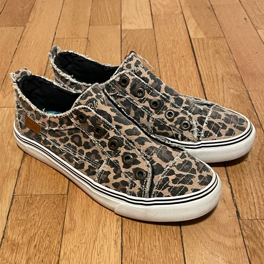 Blowfish Malibu Leopard Print Distressed Canvas Sneakers Women’s 8.5 - Picture 9 of 9
